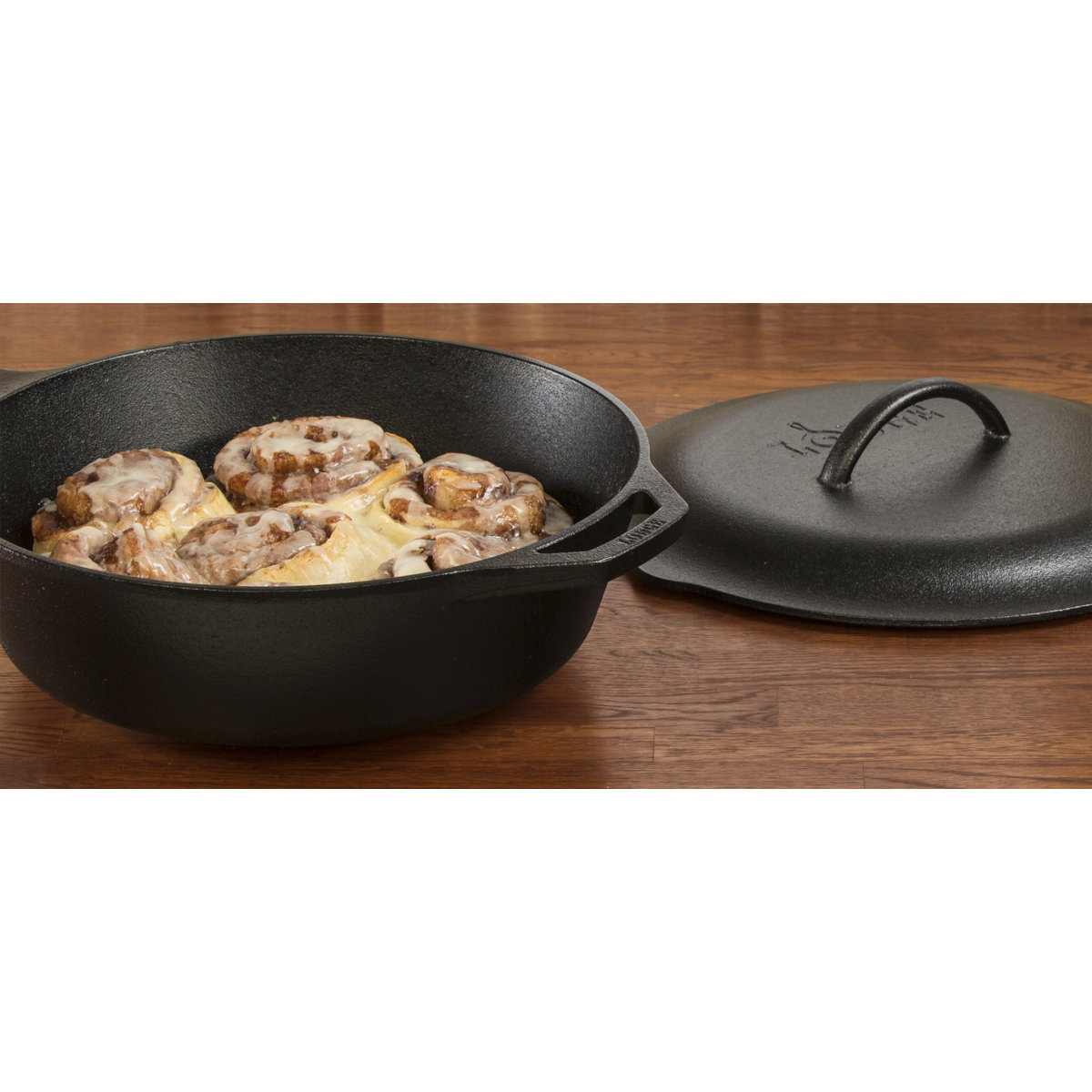 Lodge Cast Iron Covered Deep Skillet